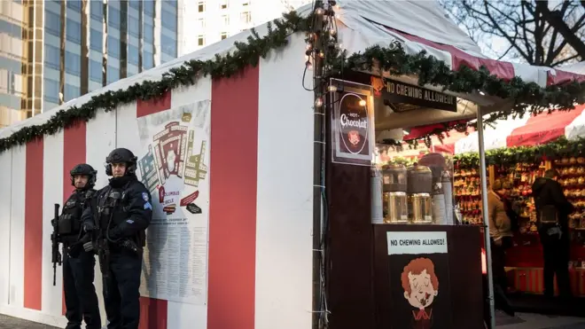 В Нью-Йорку вже посилені заходи безпеки на різдвяних ярмарках