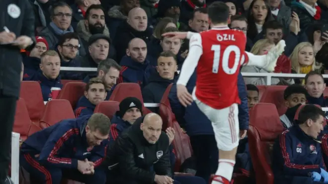 Mesuut Oziil