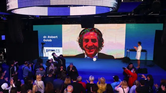 Robert Golob nije mogao da prisustvuje slavlju u izbornoj noći jer je u izolaciji zbog zaraze virusom korona