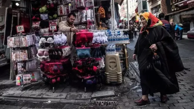 İstanbul'da bir dükkan sahibi