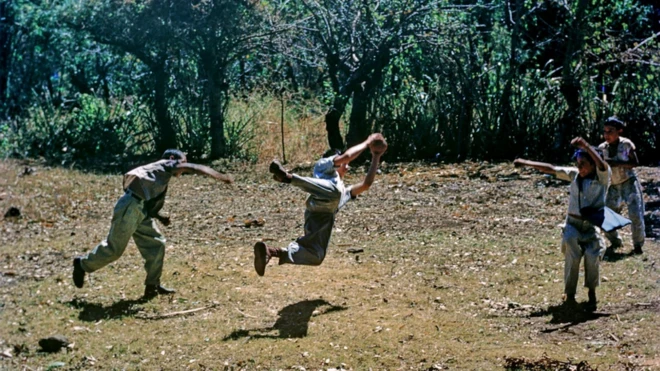 Foto tomada por el joven sacerdote Romero.