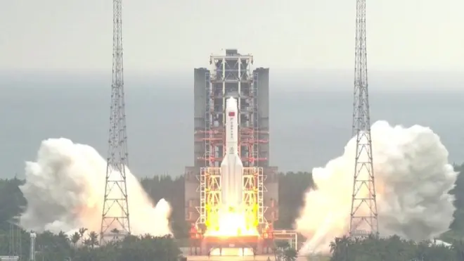 La fusée Longue Marche 5B a été lancée de Wenchang en Chine le 29 avril.