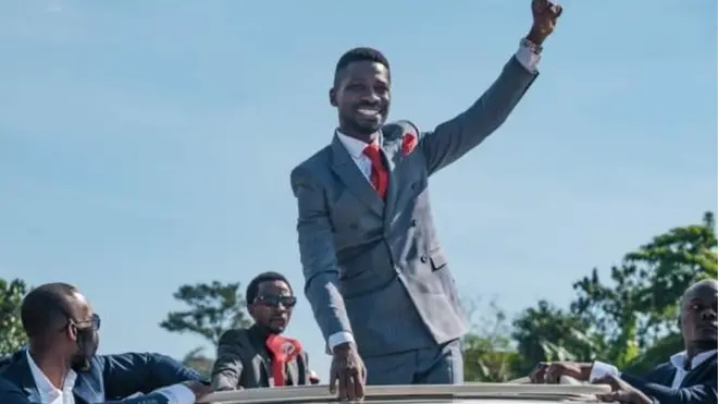 Bobi Wine ni umwe mu bariko barondera gukura ku butegetsi Perezida Museveni amaze imyaka 34 arongoye ico gihugu