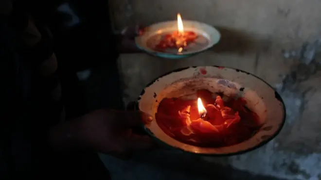 Sexual Assault: Man pour hot candle wax inside teenage girl private part, get judgement