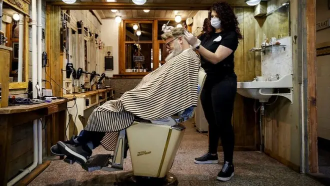 Dutch hairdressers will now be allowed to resume work
