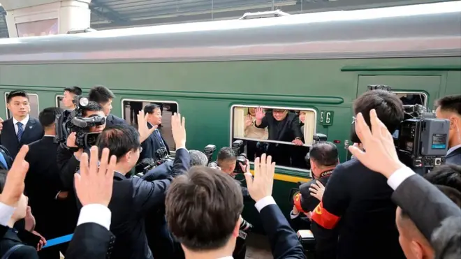 El viaje a Pekín es el primero que realiza el presidente norcoreano al extranjero.