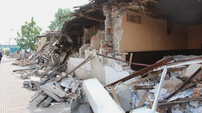 У Херцеговачкој улици срушени су објекти приватних власника који су водили спор са државом