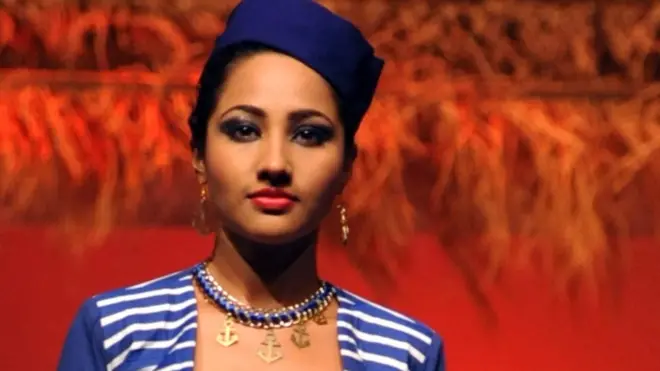 महिला, ब्रा