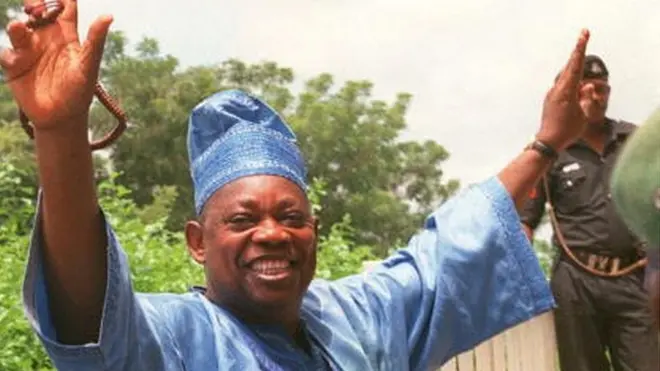 MKO Abiola bụ onye e chere na ọ meriri na ntuliaka ọkwa onyeisiala na Juun 12 afọ 1993