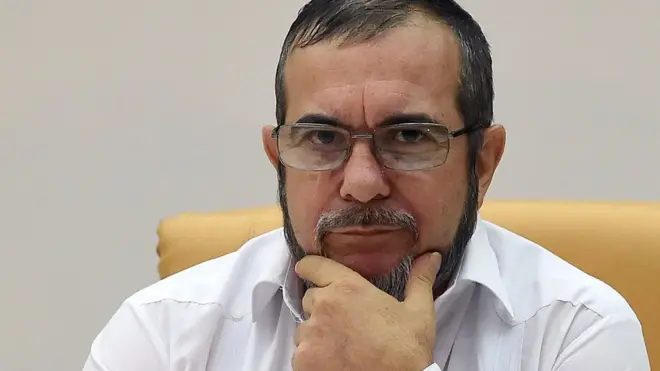 Rodrigo Londoño, alias Timochenko, renunció a la carrera presidencial por problemas de salud.