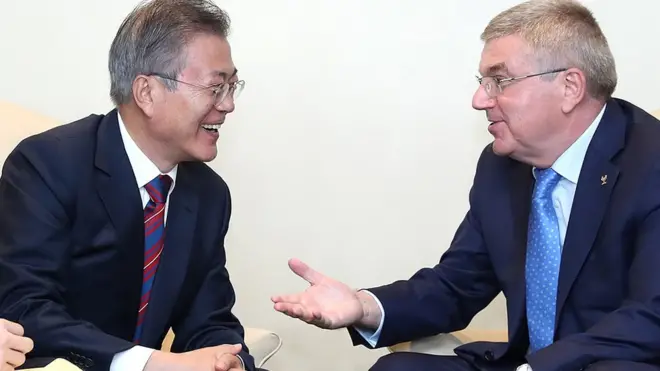 토마스 바흐 IOC 위원장 만난 문 대통령