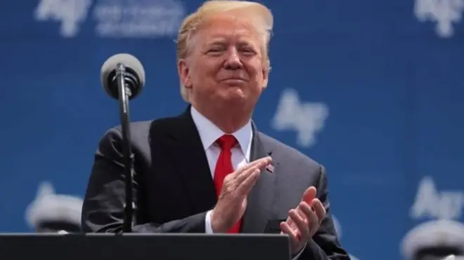 اگر -در حالتی فرضی- زمانی تعداد قربانیان اعتراضات حکومتی در ایران ۱۰ برابر شود ولی آقای خامنه ای به ملاقات رو در روی روسای جمهور ایران و آمریکا برای یک "توافق هسته ای" جدید رضایت دهد، آیا پیش بینی می کنیم آقای ترامپ چنین ملاقات و معامله ای را رد کند؟