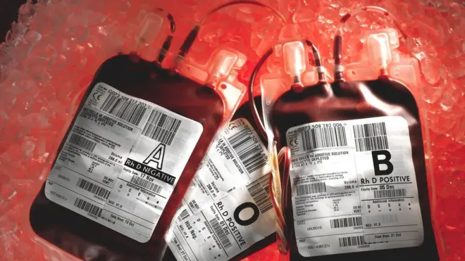 Пакеты с донорской кровью