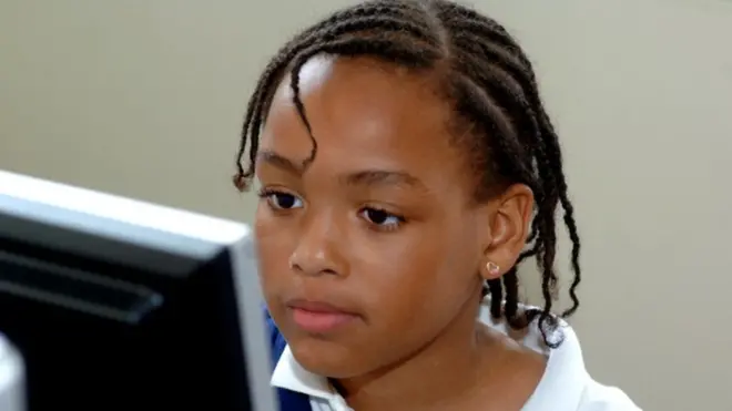 L'usage des écrans font de plus en plus partie de la vie quotidienne des enfants.