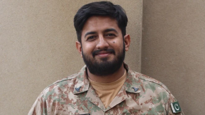 میجر اسحاق کی عمر 28 سال تھی اور انھوں نے پسماندگان میں بیوہ اور ایک سال کا بچہ چھوڑا ہے