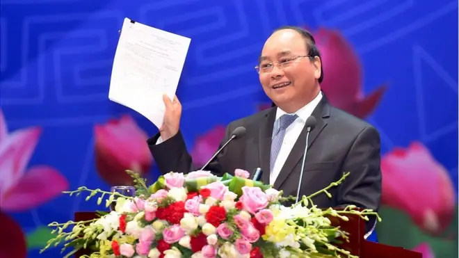 Thủ tướng Nguyễn Xuân Phúc tại Hội nghị của Thủ tướng Chính phủ với Doanh nghiệp diễn ra ngày 17/5