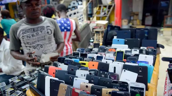 Certains logiciels espions peuvent même utiliser votre webcam à votre insu.