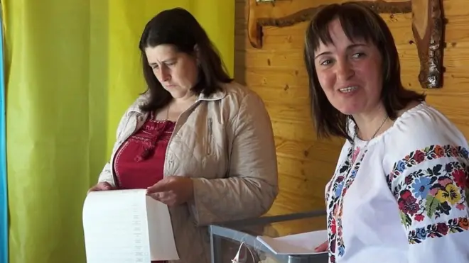 "Усе від Бога" - як голосували у Карпатах