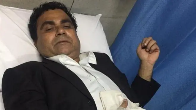 घायल वकील