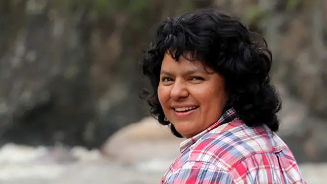 Cáceres había tenido éxito en sus planes de frenar la construcción de una gran planta hidroeléctrica.