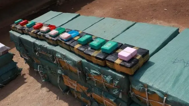 ဖမ်းမိတဲ့ဘိန်းဖြူဆပ်ပြာခွက်များ