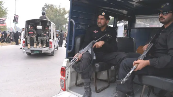 اسلام آباد کے سیکٹر آئی ایٹ میں امام بار گاہ کے باہر فائرنگ کی گئی( فائل فوٹو)