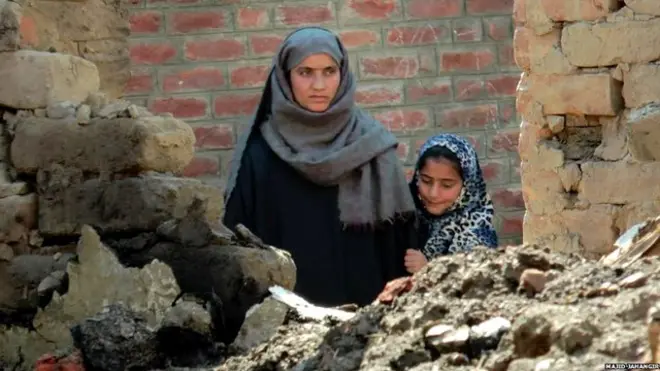 अपनी बेटी के साथ नसरीना