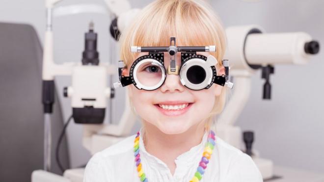 Criança fazendo examepix na betanovista