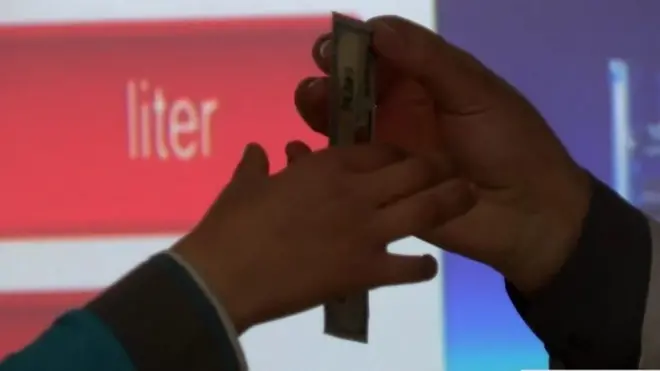 افغانستان کې د زده کړې ننګونې، د پوهنې لاسته راوړنې يې بريا بلل کېږي، خو د ښوونځيو کموالي له امله زده کوونکي د ورځې څو درسي پړاوونو کې زده کړه کوي.