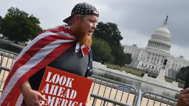 "السادس من يناير/ كانون الثاني كان "بداية شيء" لم يتم حله بعد".