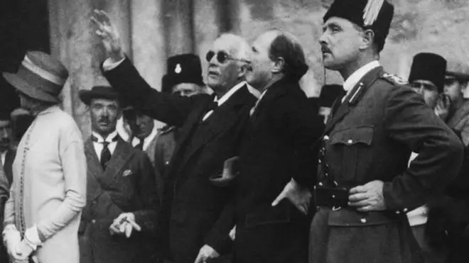 1925 میں آرتھی بالفور کا یروشلیم میں آمد پر یہودیوں نے پرجوش استقبال کیا
