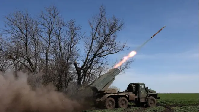 главным откровением очередной порции слитых документов Пентагона является упоминание о начале украинского контрнаступления 30 апреля