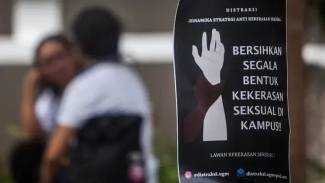 Brosur menentang kekerasan seksual setelah kasus Agni terungkap.