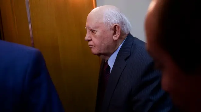 Михаил Горбачев