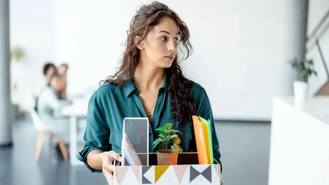 لماذا نشعر بالذنب عندما نستقيل من وظائفنا؟