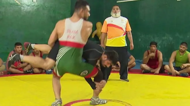 انعام بٹ کا گولڈ میڈل والا داؤ