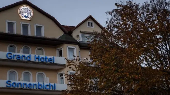 โรงแรมแกรนด์ โฮเทล ที่สื่อเยอรมันรายงานว่าเป็นที่ประทับของกษัตริย์ไทย