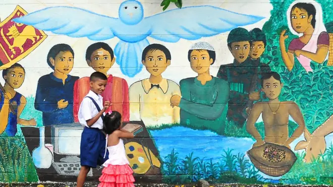 'අපේ ලංකාවේ ආගමක් නැතිකම නොවෙයි, ආගම් හතරක් නියෝජනය වෙනවා.'