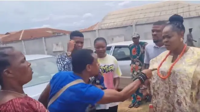 Biola Fowosere ati Bayo Ajiboye