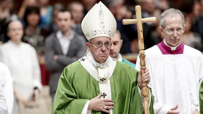 Понтифик призвал политических лидеров уважать достоинство заключенных