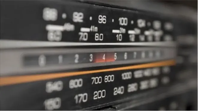 단파 라디오 주파수를 돌리다 이상한 숫자의 조합을 들었다면 난수 방송일 가능성이 높다