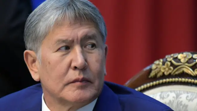 Алмазбек атамбаев был избран президентом Киргизии в 2011 году, после госпереворота и периода правления переходного правительства. Ему 60 лет