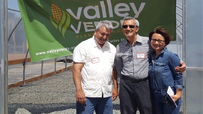 Lễ khánh thành Vườn Đô Thị Valley Verde tại San Jose - tác giả Thắng Đỗ bảo trợ cho dự án này, gây hạt giống cơ hữu và huấn luyện cách trồng hoa quả cho người thu nhập thấp