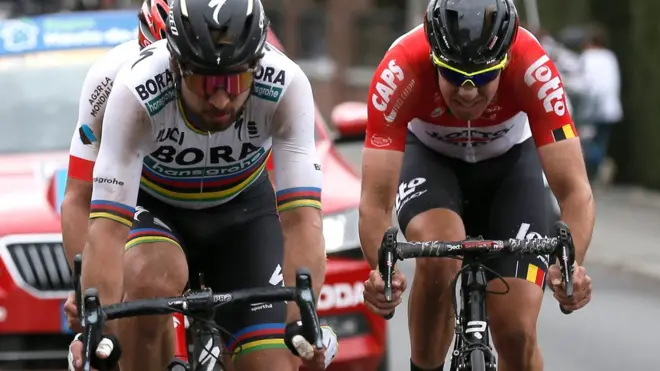 Велосипедисты на недавней гонке во Франции