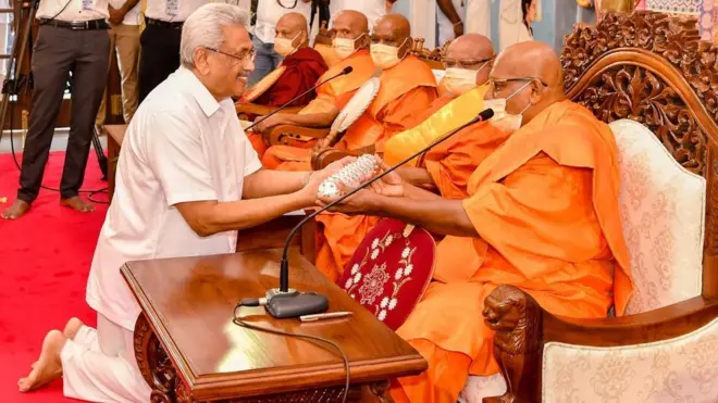 කෝට්ටේ ශ්රී කල්යාණි සාමග්රීධර්ම මහා සංඝසභාව ජනාධිපති ගෝඨාභය රාජපක්ෂ වෙත "ශ්රී ලංකාධීශ්වර පද්මවිභූෂණ" යන ගෞරව නාමය පිරිනමනු ලැබී ය.