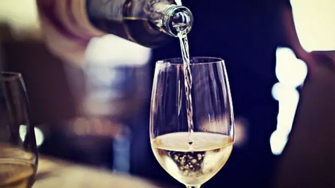 वाईन ग्लास