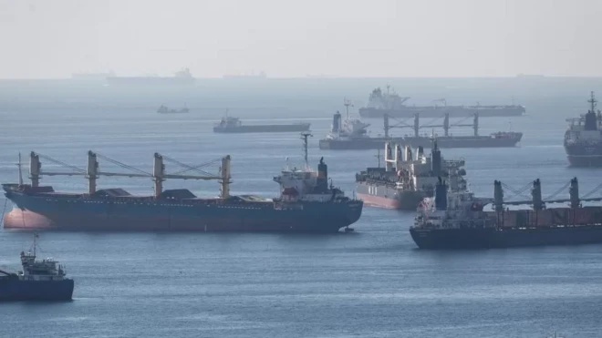 یوکرین سے اناج لے کر جہاز بحیرہ اسود کی طرف جا رہے ہیں