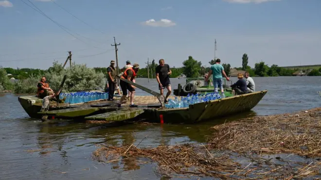 В Николаевской области питьевую воду везут на пароме