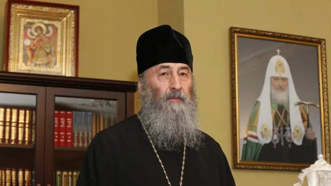 В Українській православній церкві Московського патріархату вважають звернення Порошенка та Ради до Вселенського патріарха втручанням у церковні справи