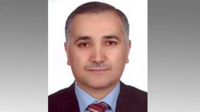 Öksüz, Fettullah Gülen Cemaati'nin 'kara kutusu' ve 'Hava Kuvvetleri imamı' olduğu iddiasıyla aranıyor.